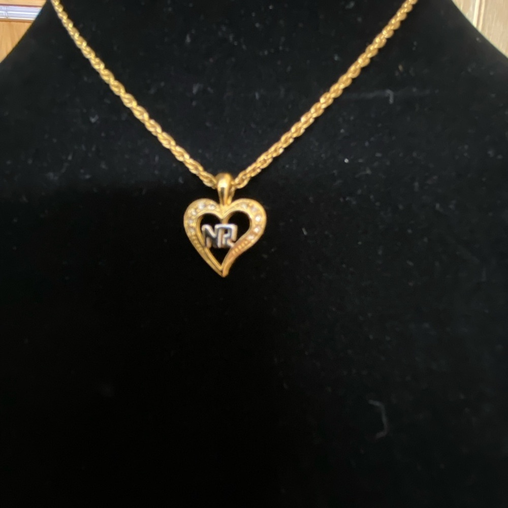 Nina Ricci Necklace NWOT - Picture 4 of 5